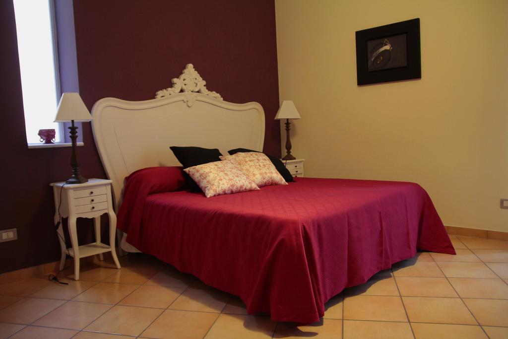 B&B Verdi Σαλέρνο Δωμάτιο φωτογραφία