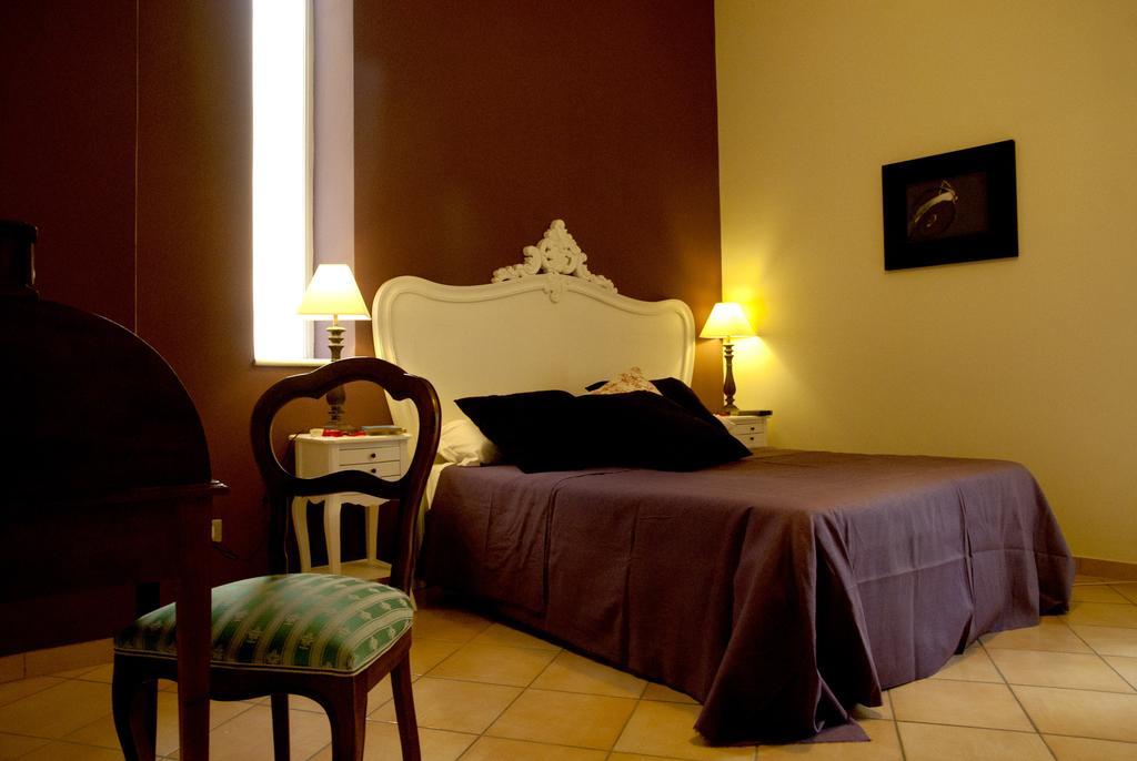 B&B Verdi Σαλέρνο Δωμάτιο φωτογραφία